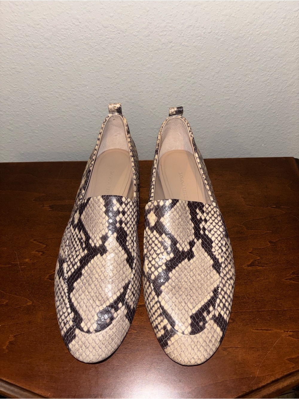 Banana Republic Snake-Print Loafers in Beige and Black Size 8.5